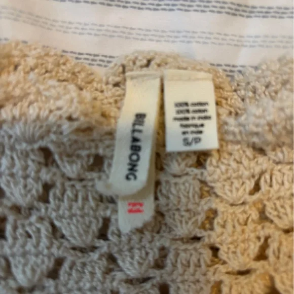 Billabong Beige Crochet Cropped Spaghetti Strap Top Size Small Cotton - Picture 4 of 4